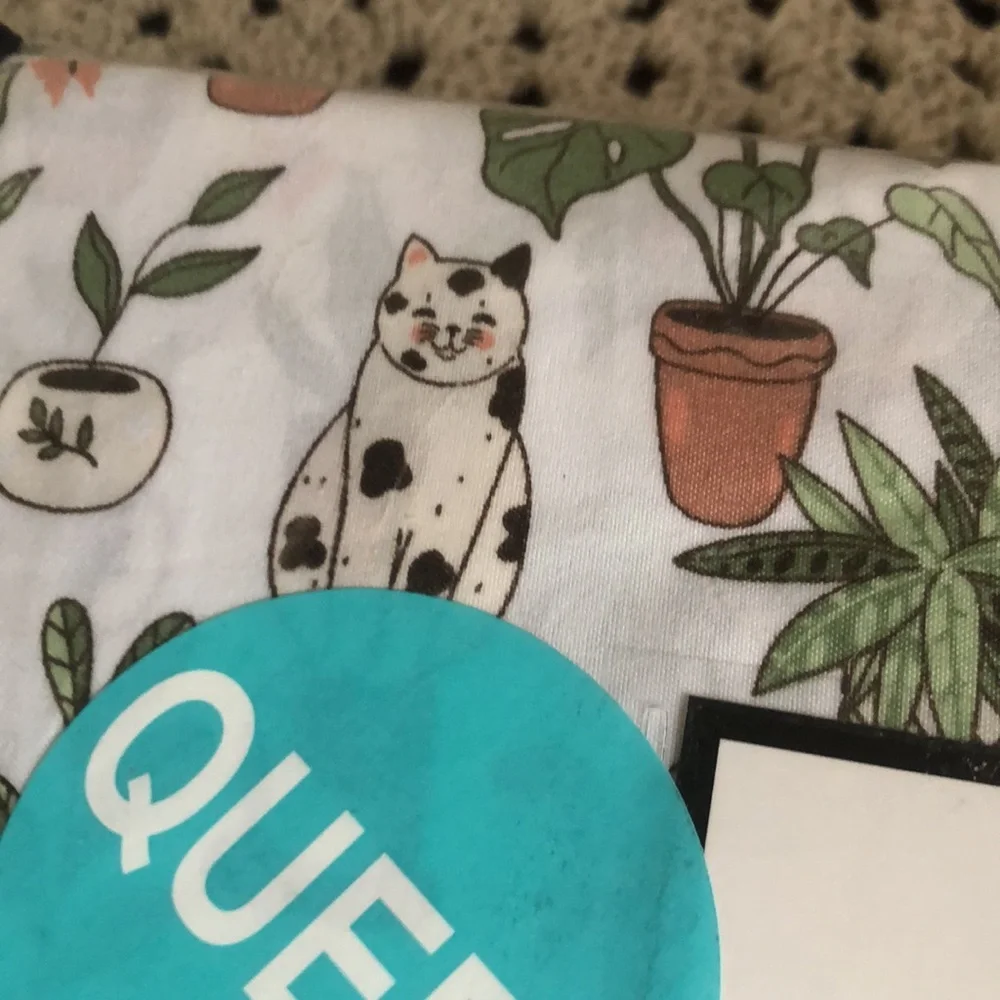 Cozy Companions Cat and Plants Print Sheet Set - QUEEN